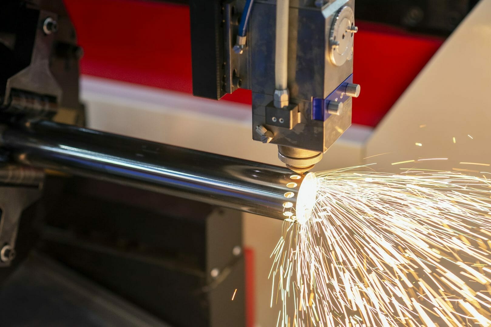 CO2 VS Fiber Laser for Laser Cutting