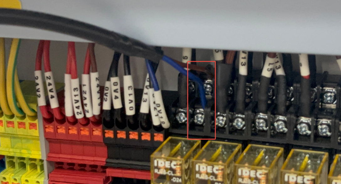 TITAN relay connection