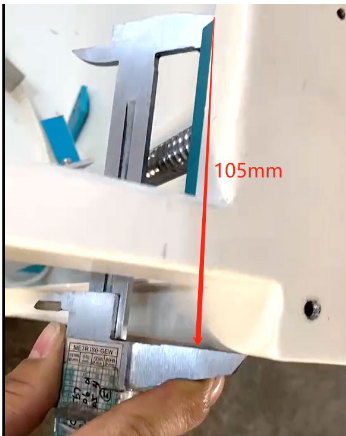 Upper side distance 105mm