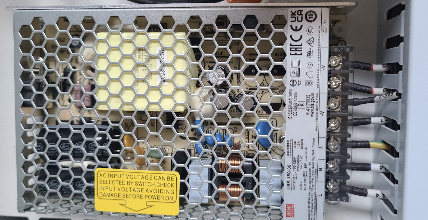 Power supply green LED off with Estop pressed