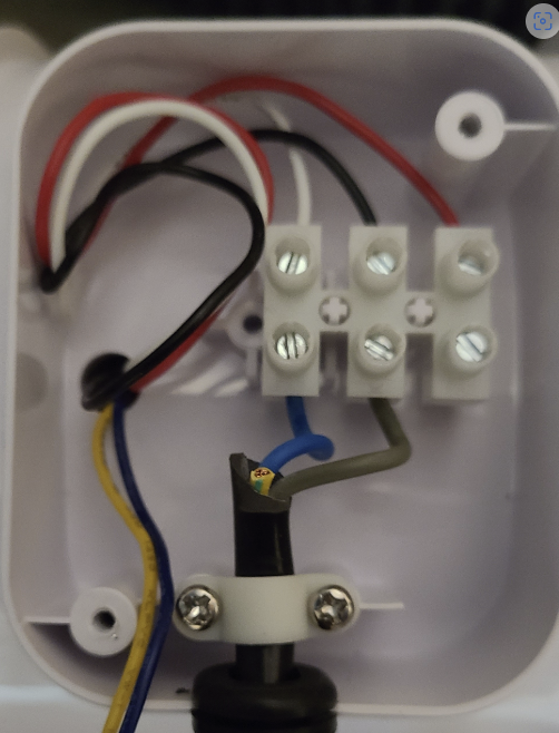 Fan power wires